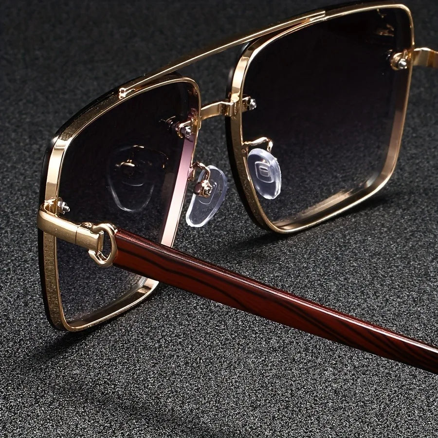Cavaro Shades