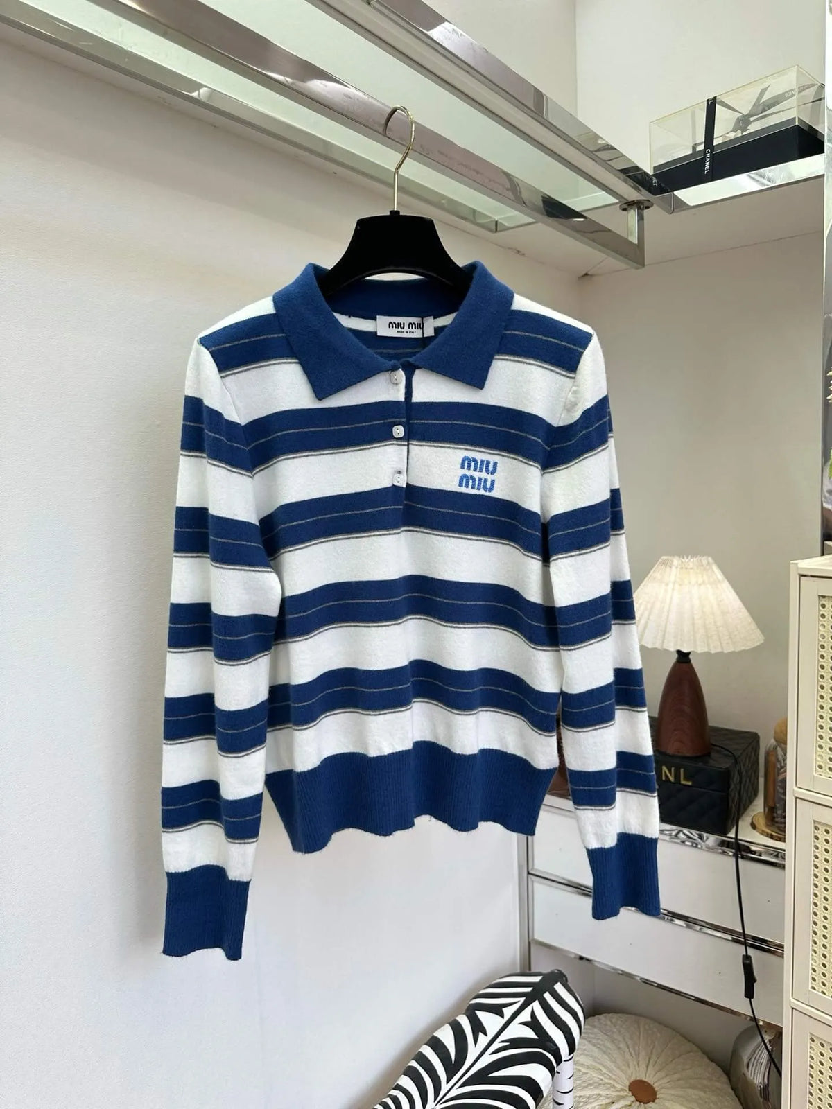Vintage Contrast Stripe Knit Top