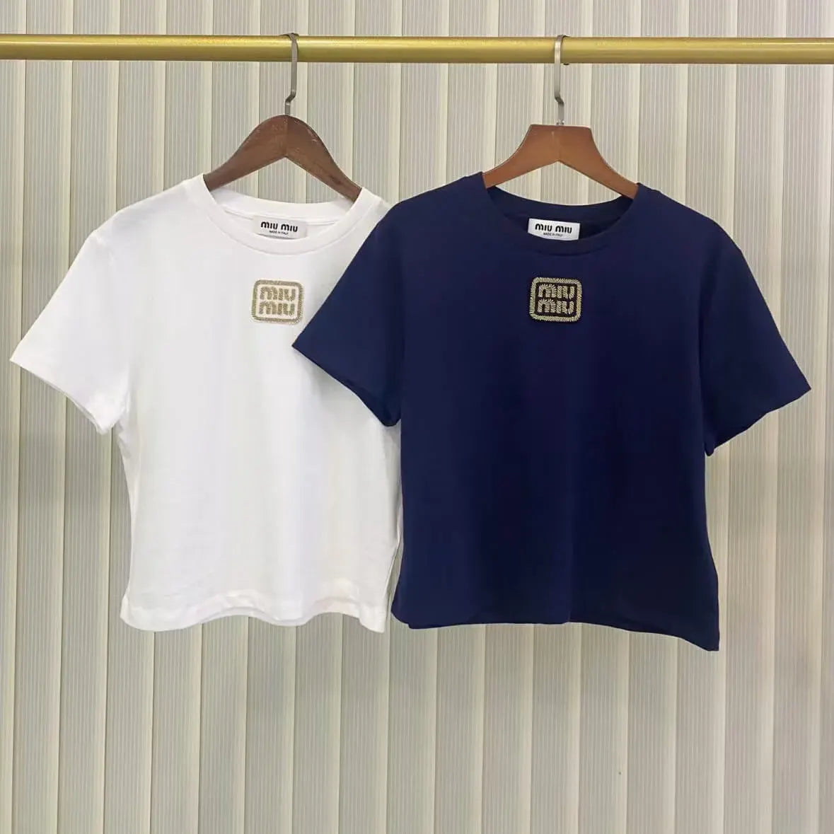 Minimalist Gold Thread Letter Embroidery T-Shirt