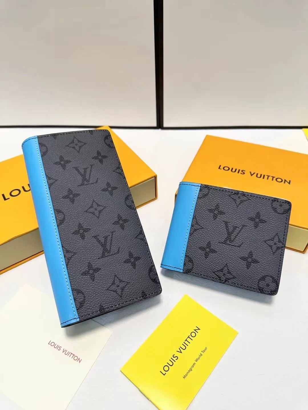 Blue-Grey Color-Blocked Pattern Wallet