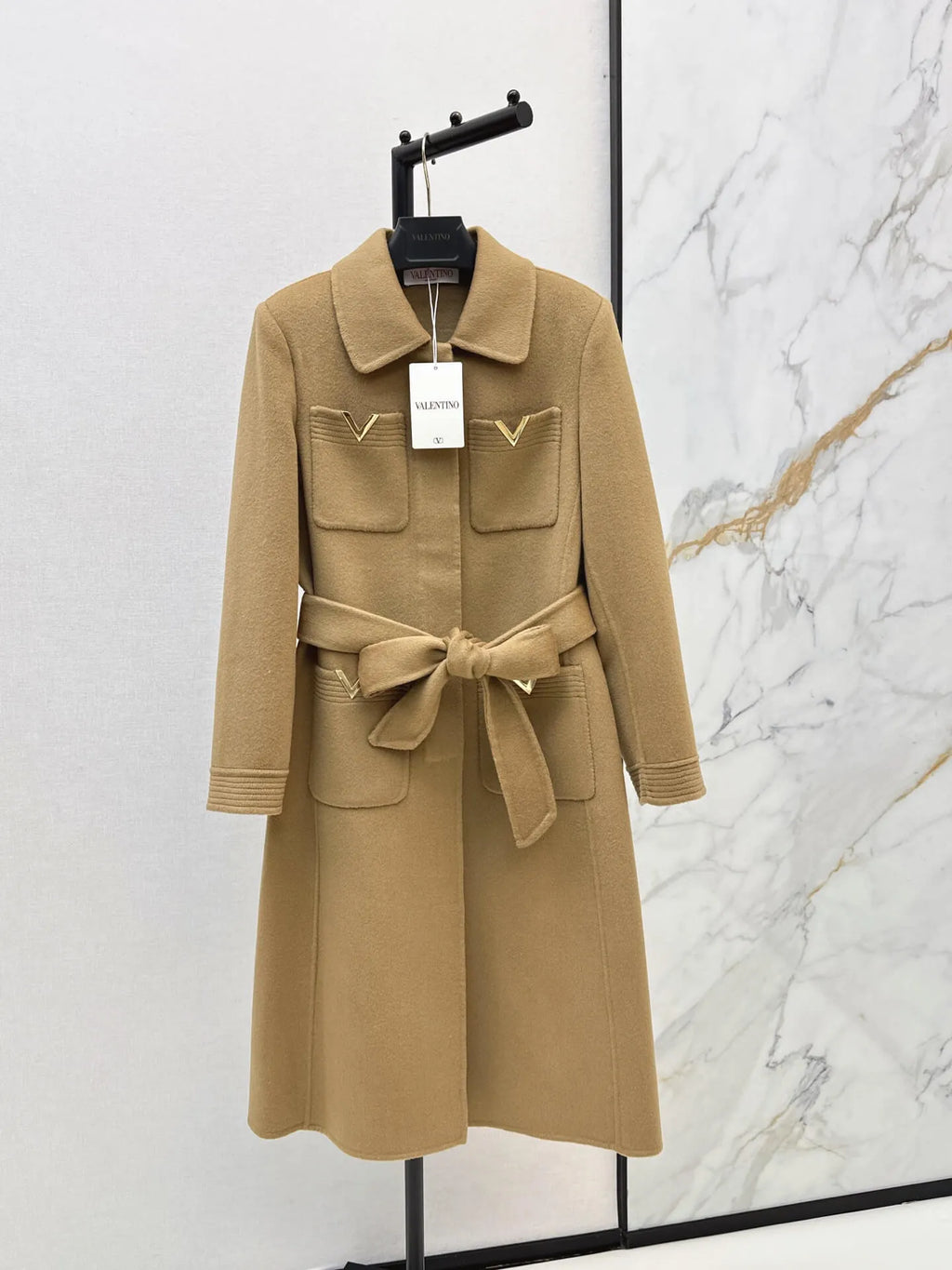 V Detail Belted Collared Wool Coat