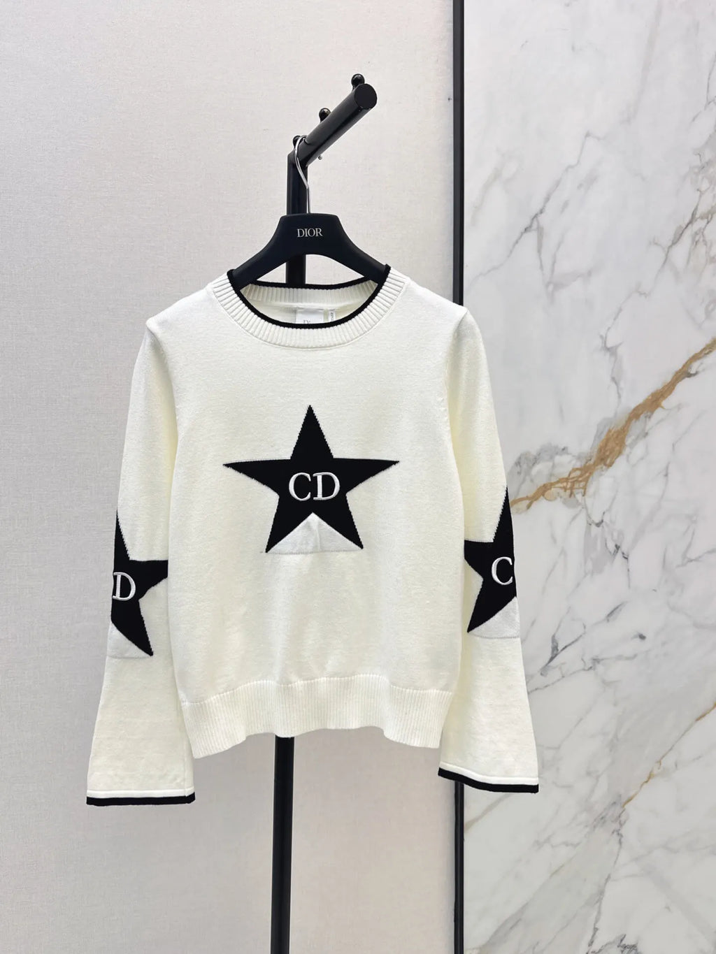 Star Pattern Long Sleeve Knit Top