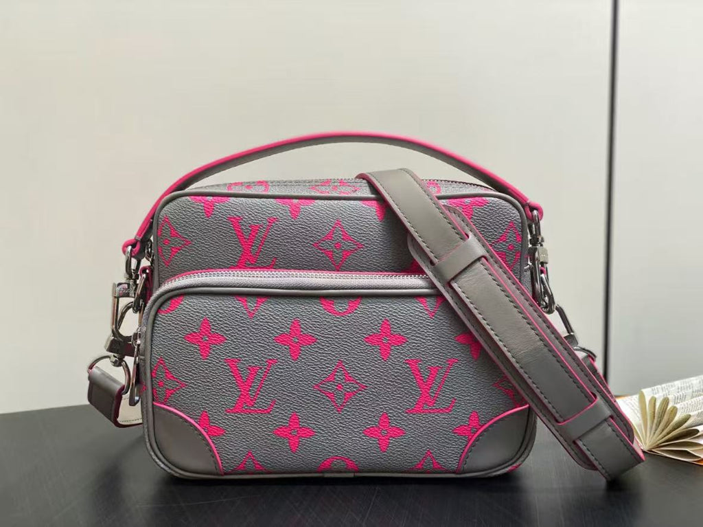 Stylish Lightweight Crossbody Bag