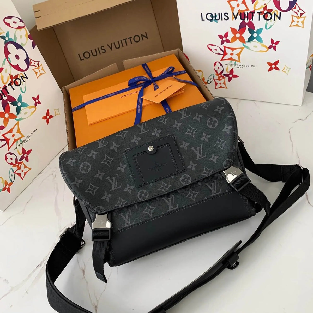 Small Messenger Bag