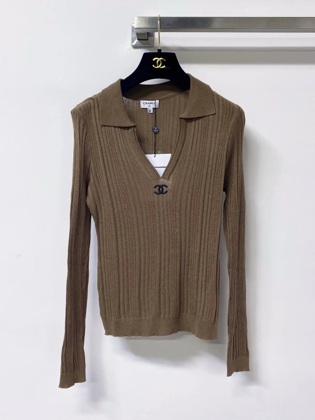 V-Neck Rib Knit Long Sleeve Top