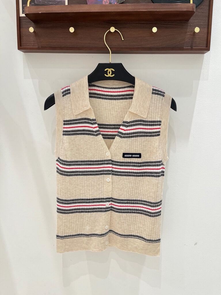 Color Stripe Collar Knit Vest And Top