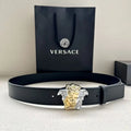 Vintage 3D Head Portrait Leather Belt