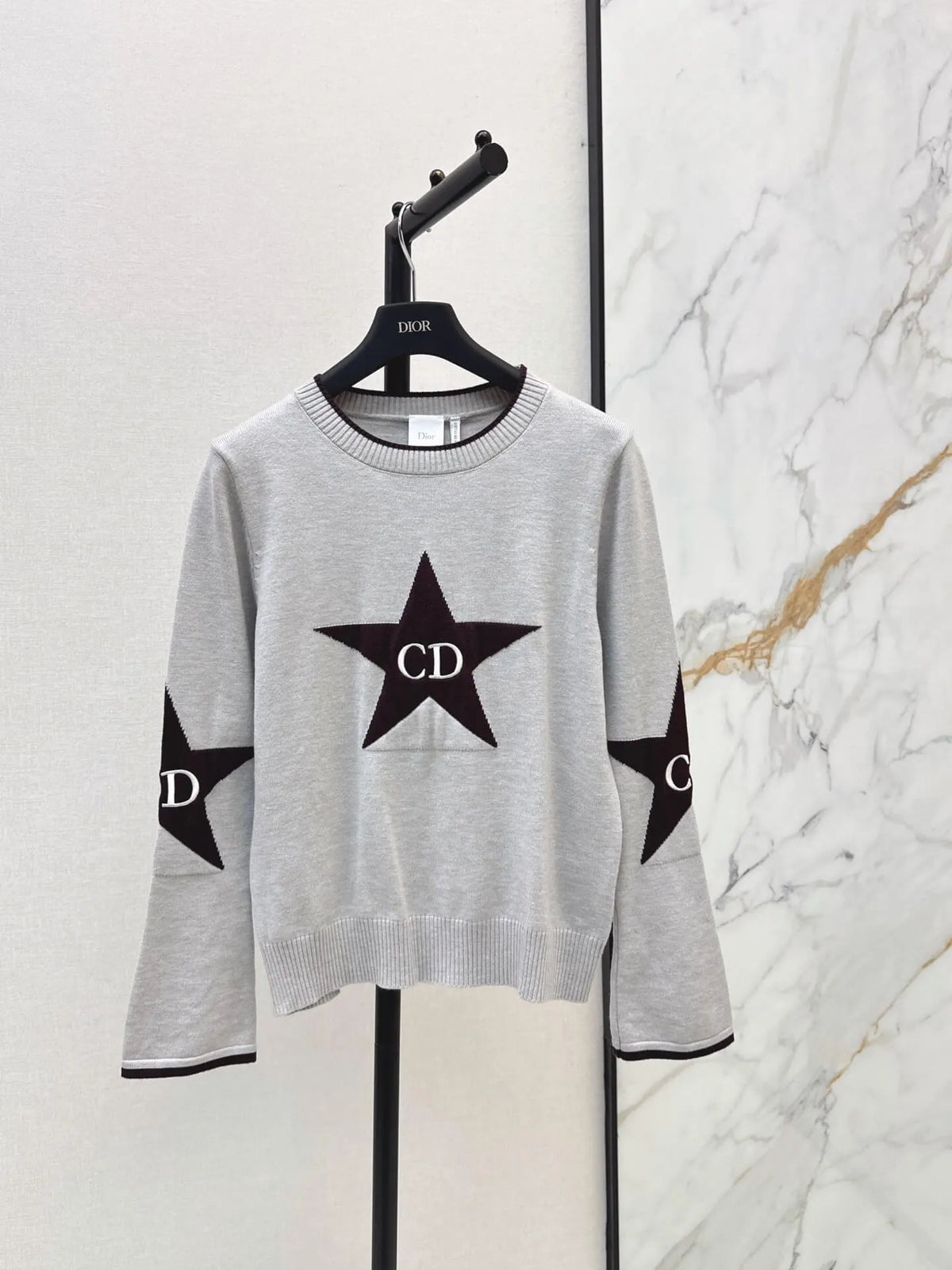 Star Pattern Long Sleeve Knit Top