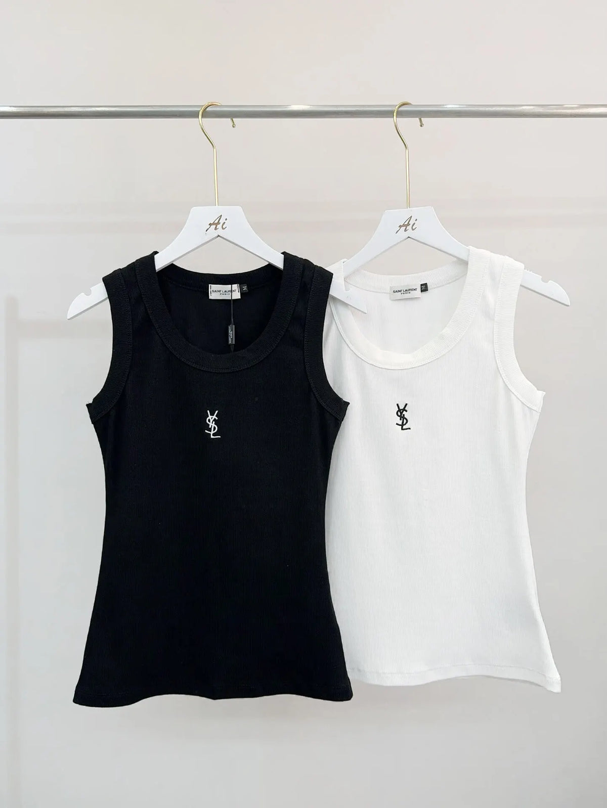 U Neck Sleeveless Basic Vest