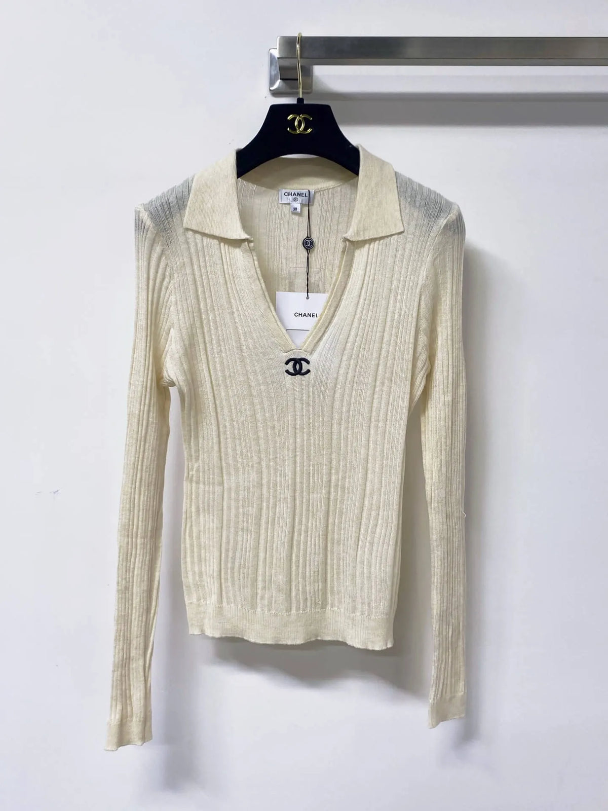 V-Neck Rib Knit Long Sleeve Top