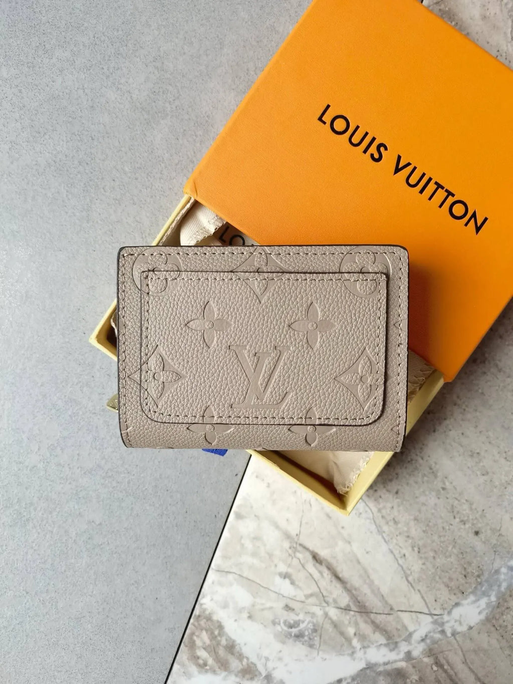 Trendy Embossed Short Wallet