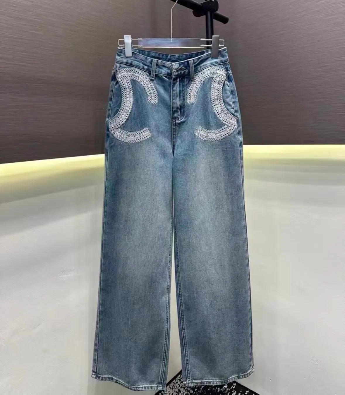 Symmetrical Pocket Embroidery Jeans